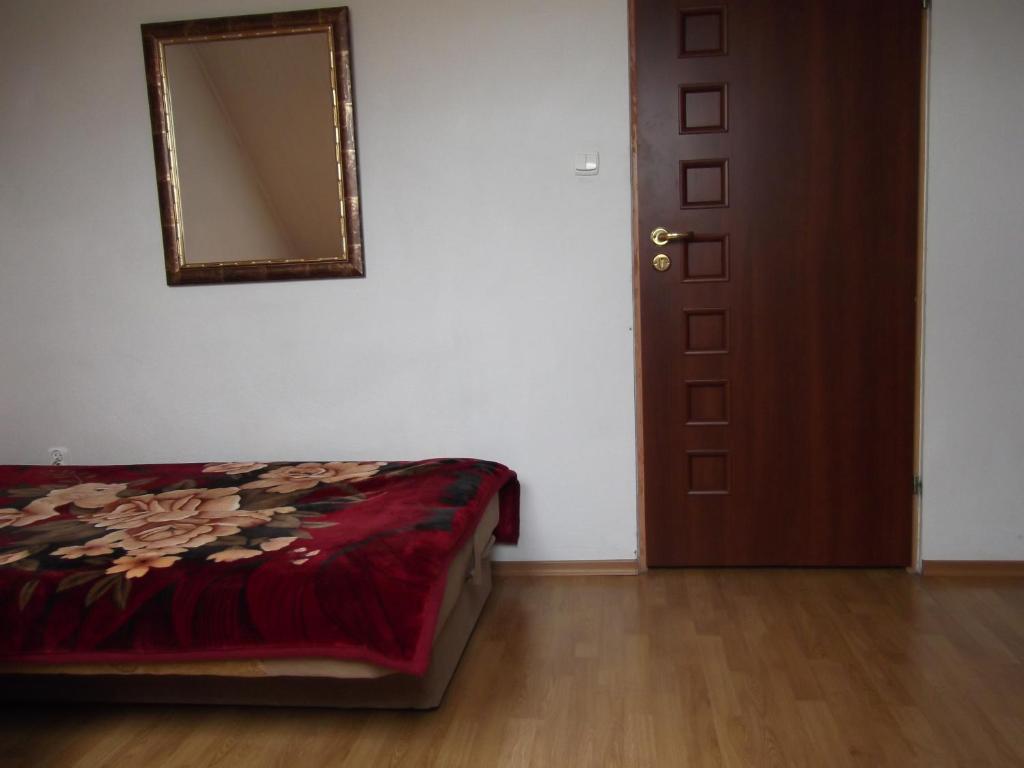 Dworek W Zieleni Varşovia Cameră foto