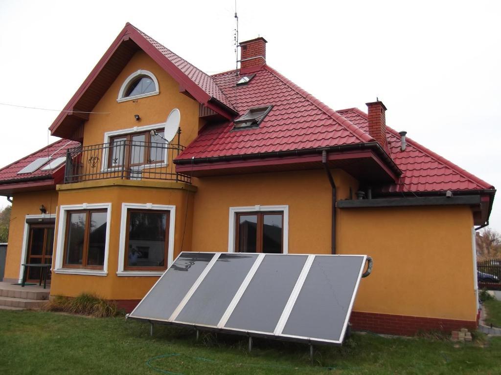 Dworek W Zieleni Varşovia Exterior foto